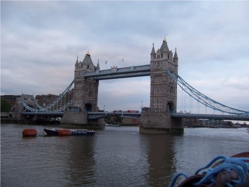 Picture -> My shoe and its favorite bridge